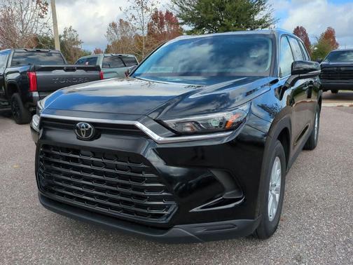 2025 Toyota Grand Highlander XLE