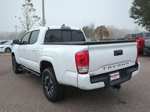 2016 Toyota Tacoma SR