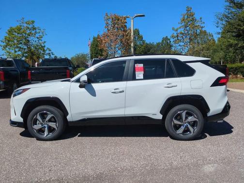 2025 Toyota RAV4 Hybrid SE