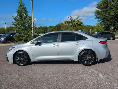 2025 Toyota Corolla SE