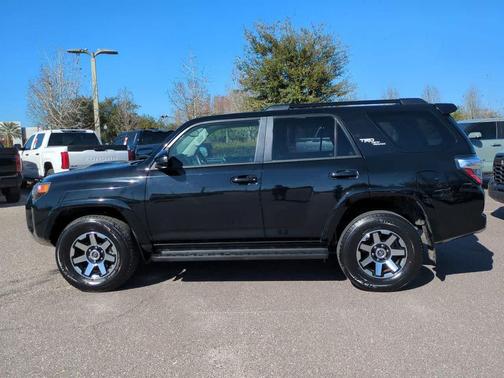 2024 Toyota 4Runner TRD Off Road