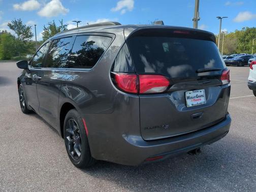 2020 Chrysler Pacifica Touring-L Plus
