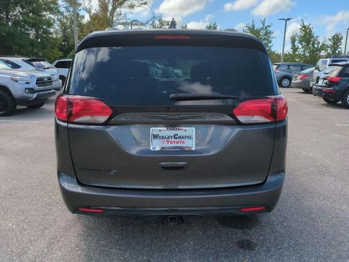 2020 Chrysler Pacifica Touring-L Plus