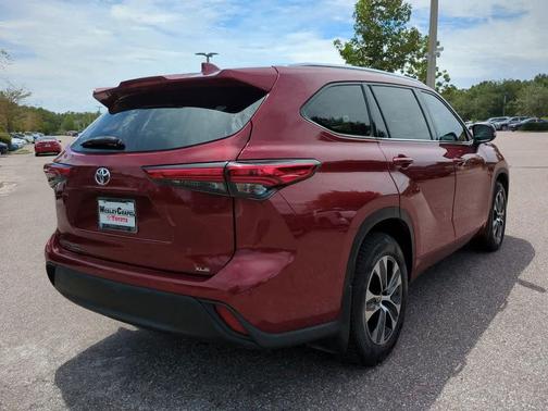 2020 Toyota Highlander XLE