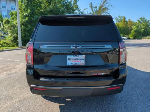 2022 Chevrolet Suburban RST