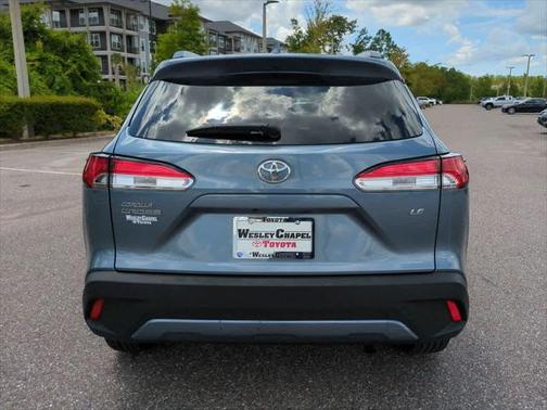 2024 Toyota Corolla Cross LE
