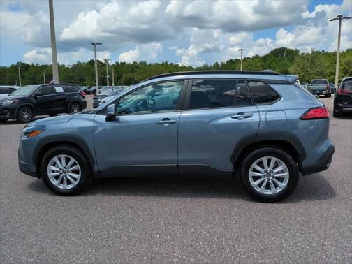 2024 Toyota Corolla Cross LE