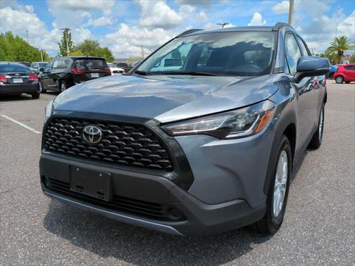 2024 Toyota Corolla Cross LE