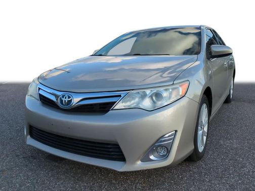 2014 Toyota Camry Hybrid XLE
