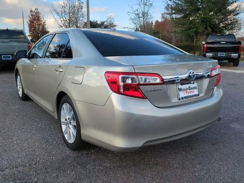 2014 Toyota Camry Hybrid XLE