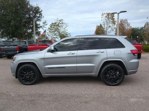 2018 Jeep Grand Cherokee Altitude