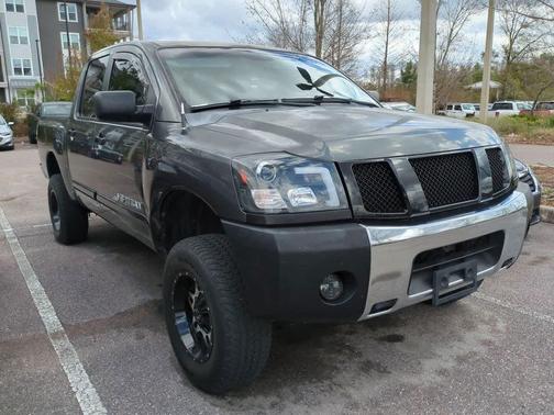2007 Nissan Titan SE Crew Cab