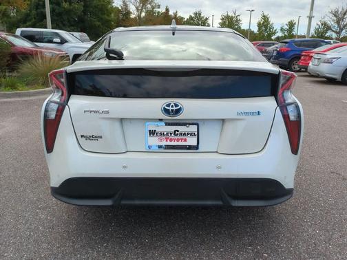 2017 Toyota Prius Four Touring