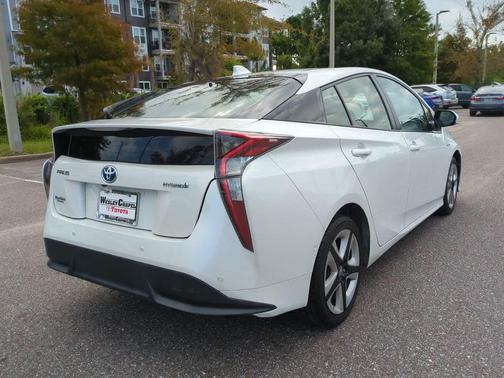 2017 Toyota Prius Four Touring