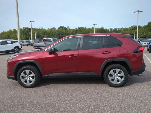 2022 Toyota RAV4 LE