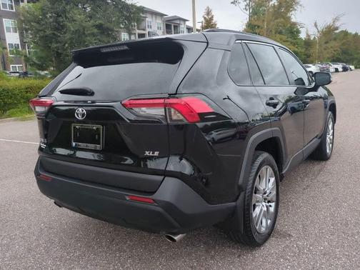 2024 Toyota RAV4 XLE Premium