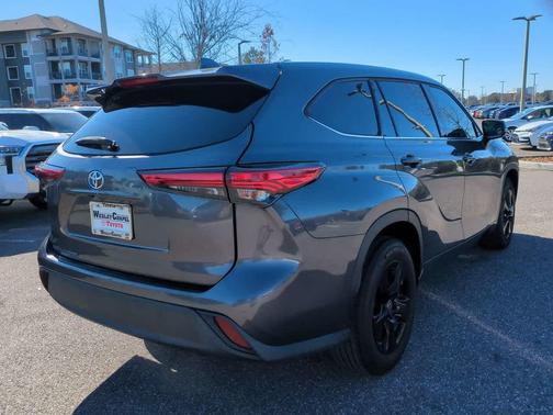 2021 Toyota Highlander L