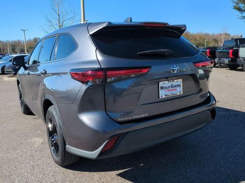 2021 Toyota Highlander L