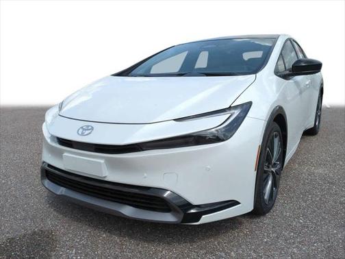 2025 Toyota Prius XLE