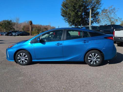 2019 Toyota Prius XLE