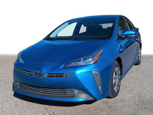 2019 Toyota Prius XLE