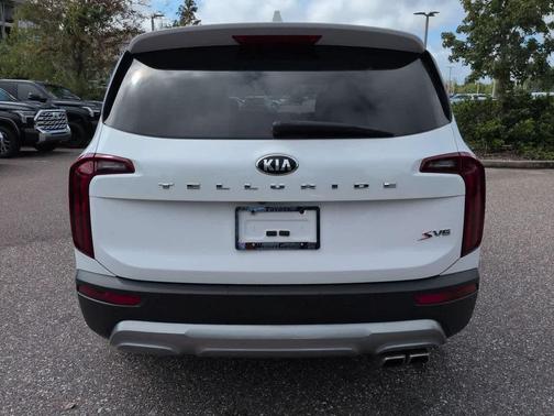 Glacial White Pearl 2021 Kia Telluride S