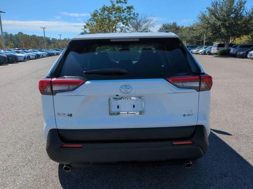 2025 Toyota RAV4 Hybrid SE