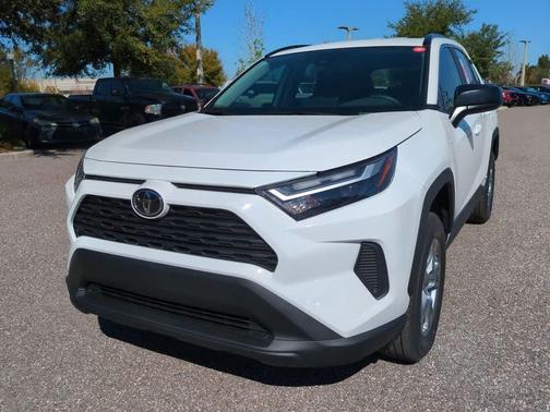 2025 Toyota RAV4 Hybrid SE