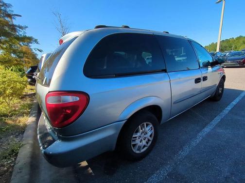 2004 Dodge Grand Caravan SE
