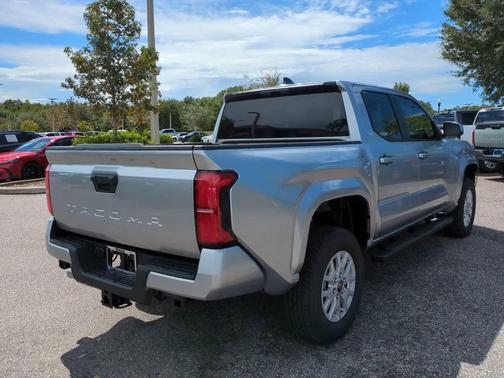 2025 Toyota Tacoma SR5