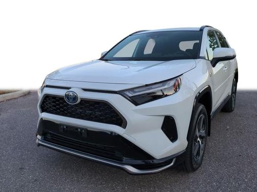 2024 Toyota RAV4 Prime SE