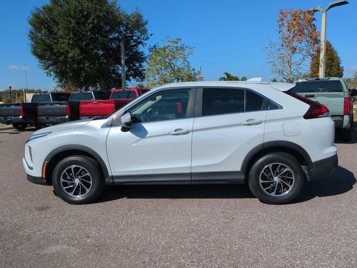 2022 Mitsubishi Eclipse Cross ES
