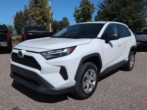 Ice Cap 2023 Toyota RAV4 LE