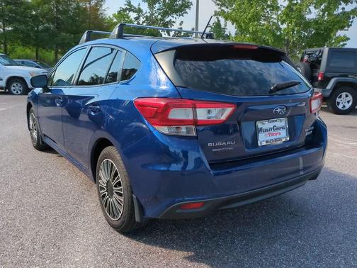 2017 Subaru Impreza 2.0i