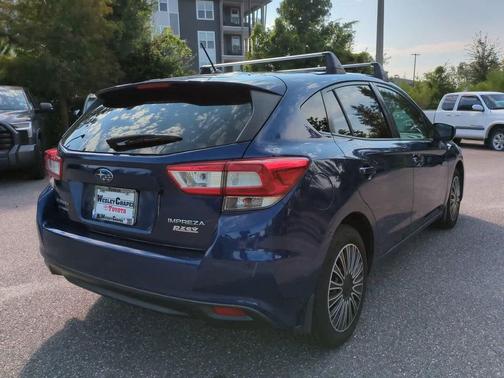 2017 Subaru Impreza 2.0i
