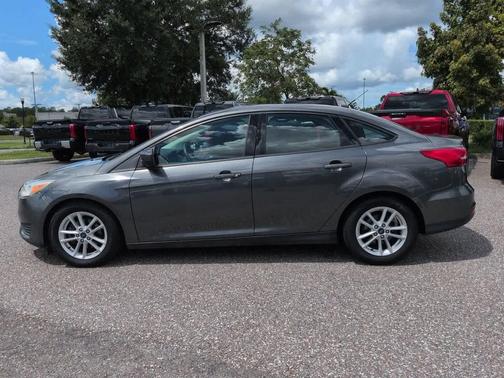 Magnetic Metallic 2018 Ford Focus SE