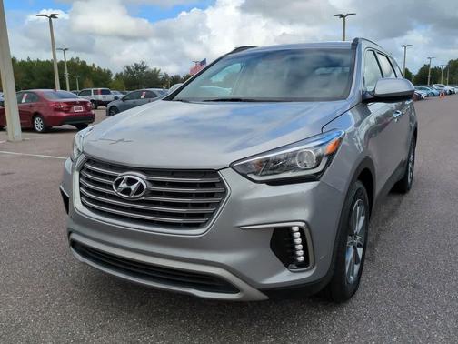 2017 Hyundai SANTA FE SE