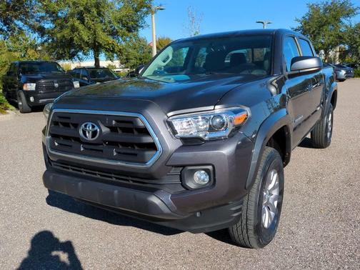 2017 Toyota Tacoma SR5