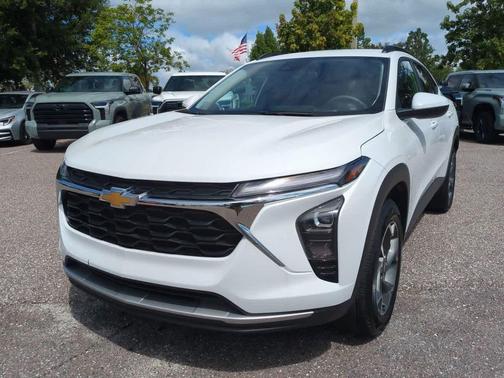 2024 Chevrolet Trax LT