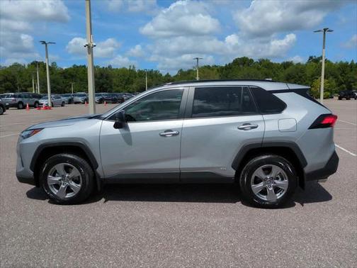 2025 Toyota RAV4 Hybrid SE