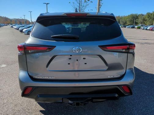 2026 Toyota Highlander XLE