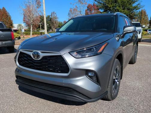 2026 Toyota Highlander XLE