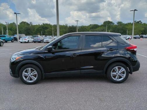 2020 Nissan Kicks S
