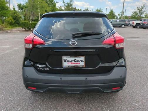 2020 Nissan Kicks S