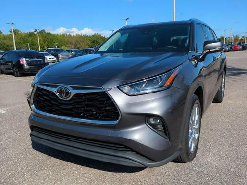 2022 Toyota Highlander Limited