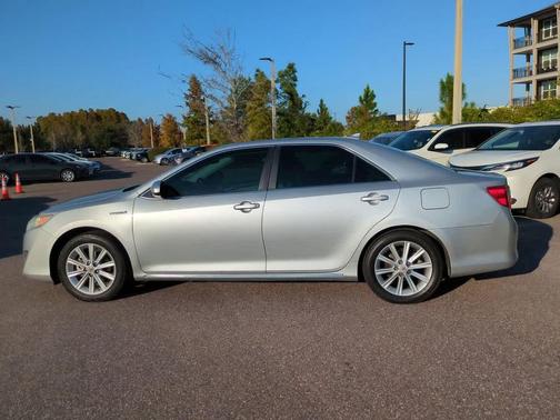 2012 Toyota Camry Hybrid XLE