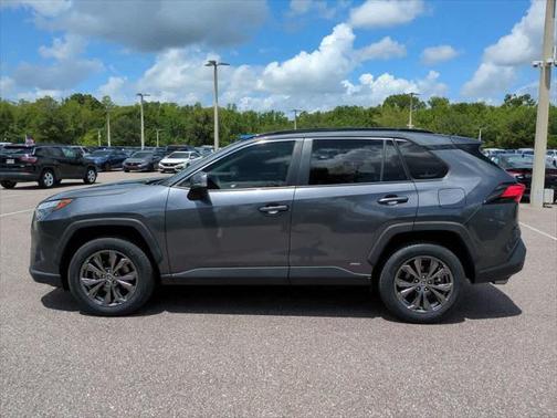2022 Toyota RAV4 Hybrid XLE Premium