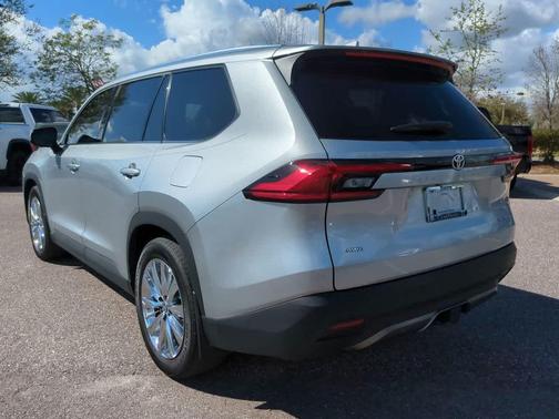 2024 Toyota Grand Highlander Platinum