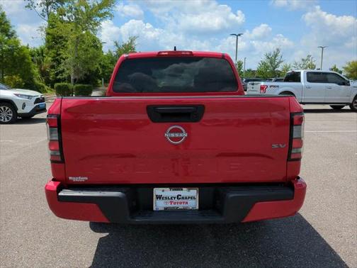 2022 Nissan Frontier SV