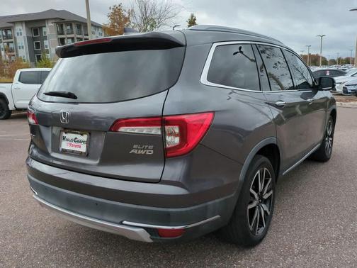 2020 Honda Pilot AWD Elite